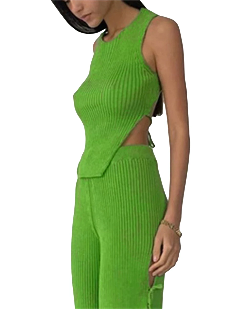 Women s Sleeveless Crop Tops Solid Color Rib Knit Tie-Up Backless Slim Fit Vests for Summer Streetwear
Women s Sleeveless Crop Tops Solid Color Rib Knit Tie-Up Backless Slim Fit Vests for Summer Streetwear