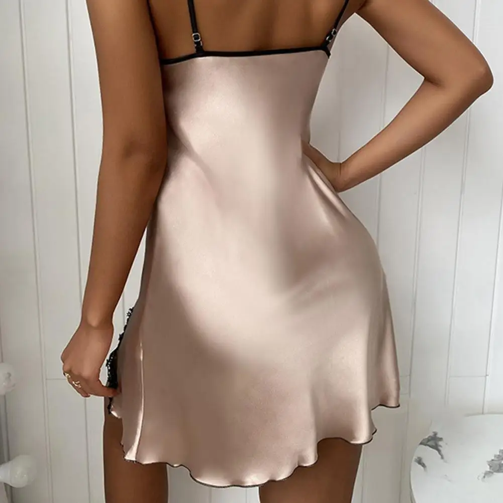 Fashionable Breathable Thin Lace Trim Decor Spaghetti Straps Nightdress for Honeymoon Night Dress Women Sleepshirt
Fashionable Breathable Thin Lace Trim Decor Spaghetti Straps Nightdress for Honeymoon Night Dress Women Sleepshirt