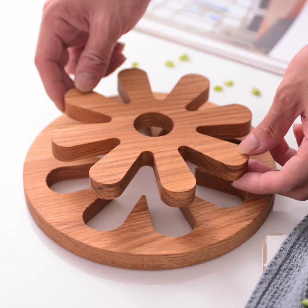 Деревянная подставка в форме снежинки, двойное использование, твердая деревянная изоляция, подставка под горшок, подставка под горшок, украшение для дома и стола
Деревянная подставка в форме снежинки, двойное использование, твердая деревянная изоляция, подставка под горшок, подставка под горшок, украшение для дома и стола