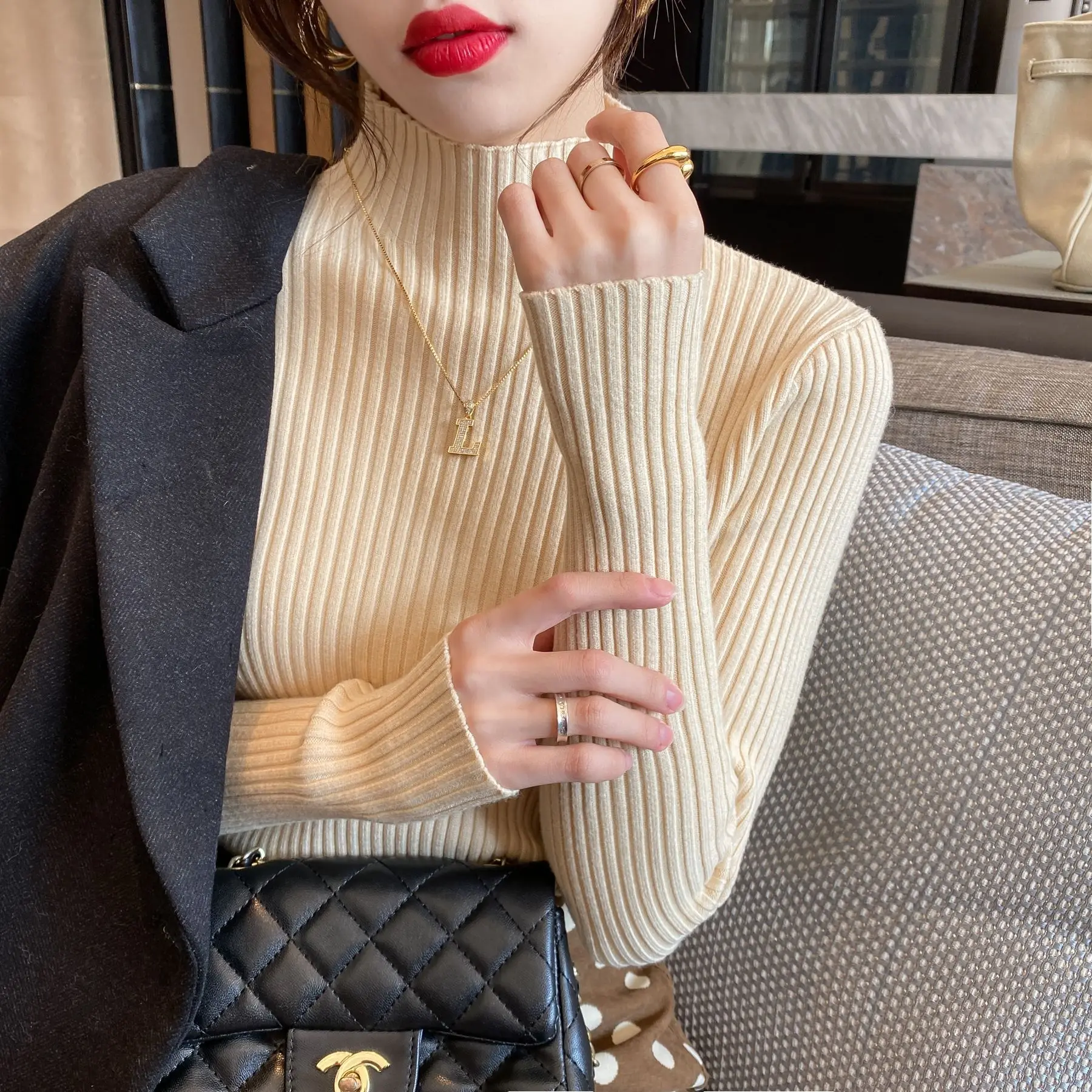 Semi-high-necked knitted sweater women's bottom coat women's autumn and winter 2023 new style with Western-style white collar
Semi-high-necked knitted sweater women's bottom coat women's autumn and winter 2023 new style with Western-style white collar