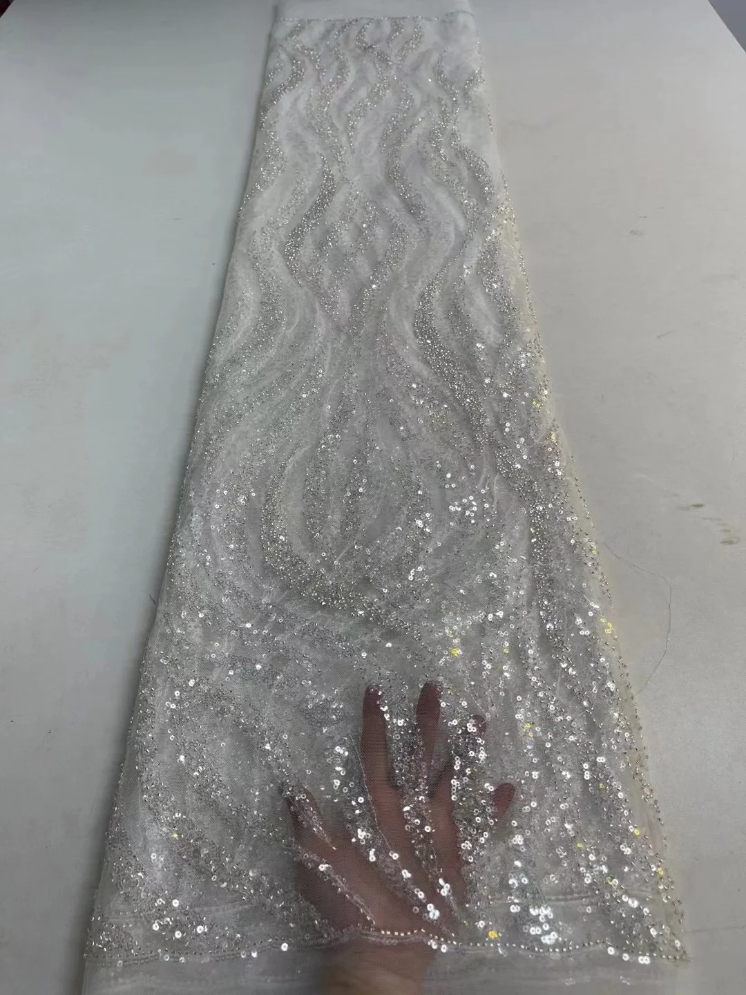Latest Pretty Elegant 2022 African Embroidery Bead Tube Lace Fabric Nigerian Sequins Lace Fabric For Wedding Party Dress 5Yards
Latest Pretty Elegant 2022 African Embroidery Bead Tube Lace Fabric Nigerian Sequins Lace Fabric For Wedding Party Dress 5Yards