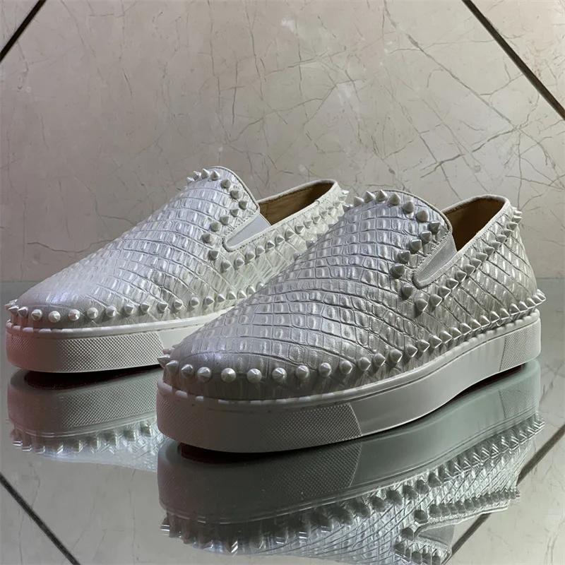Man Luxury Designer Genuine Leather Rivet White Checked Stripe Low Top Shoes For Men Casual Fashion Loafers Women Spike Sneakers
Man Luxury Designer Genuine Leather Rivet White Checked Stripe Low Top Shoes For Men Casual Fashion Loafers Women Spike Sneakers