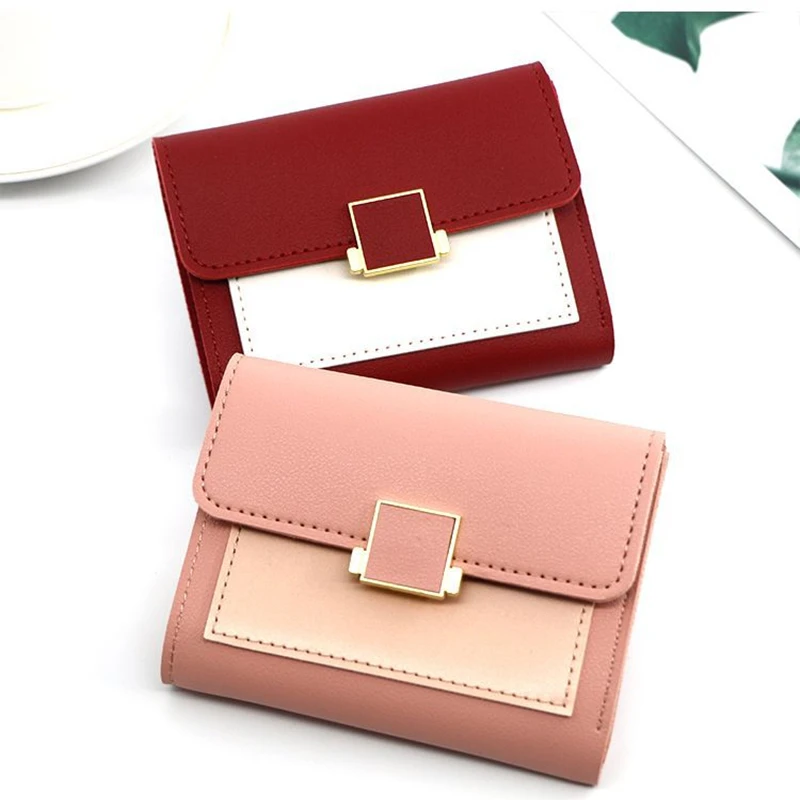 Короткий женский кошелек в стиле пэчворк, модный квадратный клатч для денег, кредитных карт, с металлической пряжкой, тройного сложения, Дамский бумажник для мелочи
Короткий женский кошелек в стиле пэчворк, модный квадратный клатч для денег, кредитных карт, с металлической пряжкой, тройного сложения, Дамский бумажник для мелочи