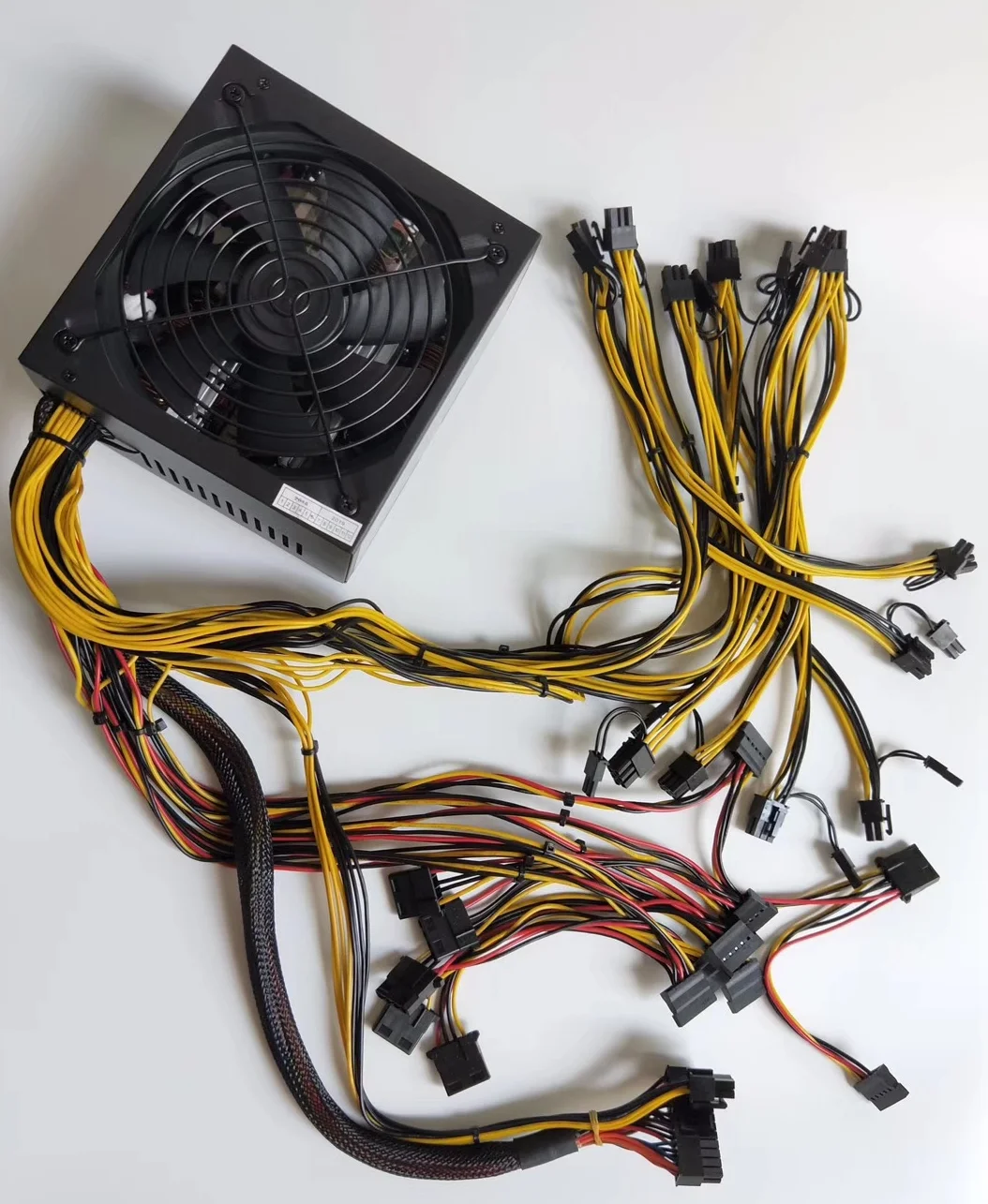 Высокоэффективный блок питания Taifast ATX 1600 Вт 1800 Вт 2000 Вт 92 PLUS для графического процессора
Высокоэффективный блок питания Taifast ATX 1600 Вт 1800 Вт 2000 Вт 92 PLUS для графического процессора