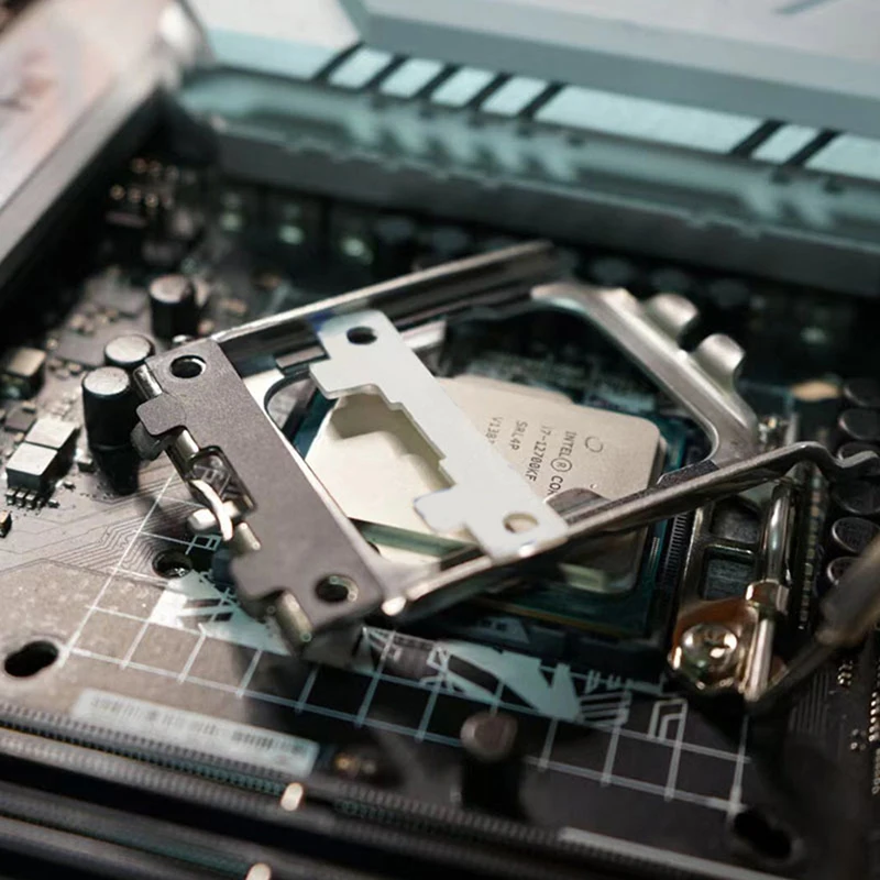 Пряжка для ЦП LGA1700, корректор изгиба процессора 12 поколения, фиксированная Пряжка, прокладка для защиты процессора от отключения
Пряжка для ЦП LGA1700, корректор изгиба процессора 12 поколения, фиксированная Пряжка, прокладка для защиты процессора от отключения