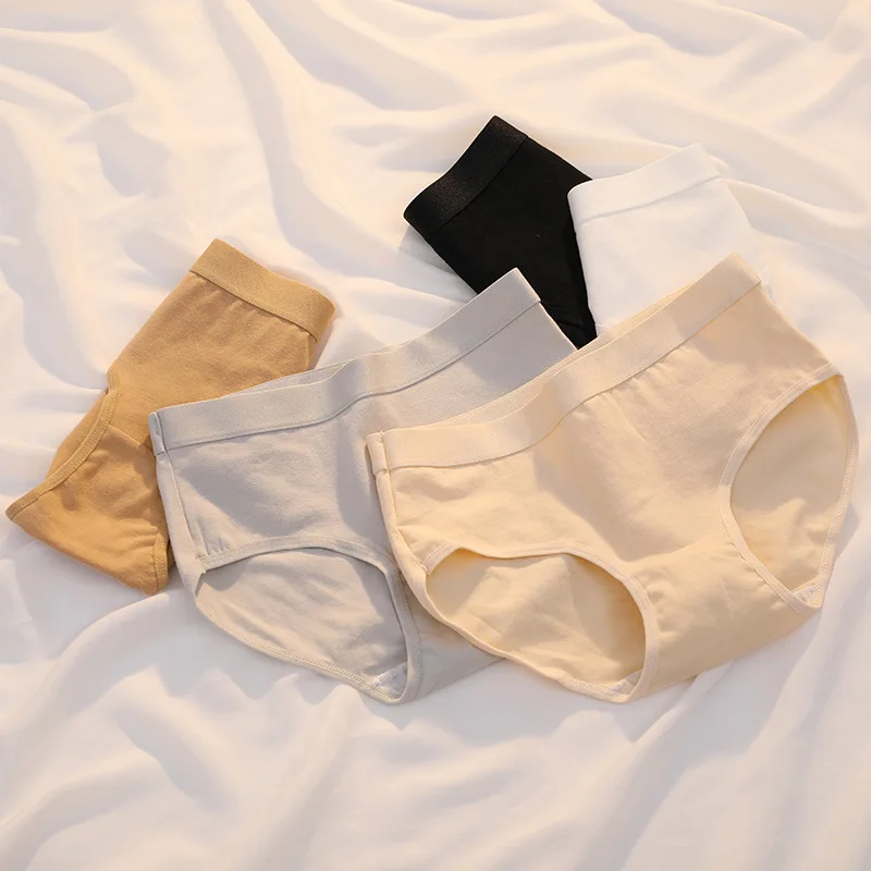 Women's underwear Pure cotton underwear Solid color girls' underwear Middle waist Full cotton crotch comfortable briefs
Women's underwear Pure cotton underwear Solid color girls' underwear Middle waist Full cotton crotch comfortable briefs
