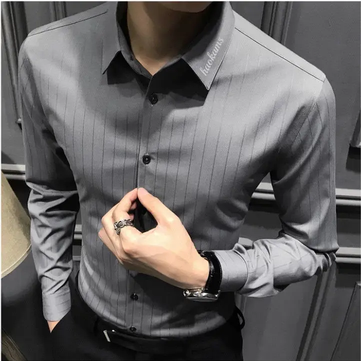 Shirts Men 2022 New High Quality Men's Square-collar Striped Single-breasted Business Casual Slim Long-sleeved Male Tops A219
Shirts Men 2022 New High Quality Men's Square-collar Striped Single-breasted Business Casual Slim Long-sleeved Male Tops A219