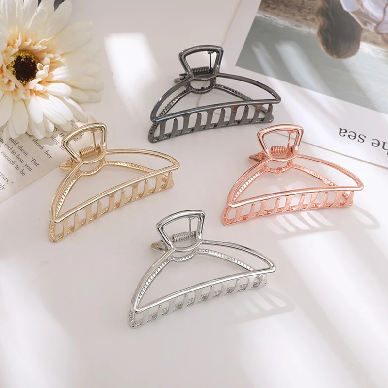 Women Girls Geometric Hair Claw Clamps Metal Hair Crab Moon Shape Hair Claw Clip Solid Color Hairpin Large Size Hair Accessories
Women Girls Geometric Hair Claw Clamps Metal Hair Crab Moon Shape Hair Claw Clip Solid Color Hairpin Large Size Hair Accessories