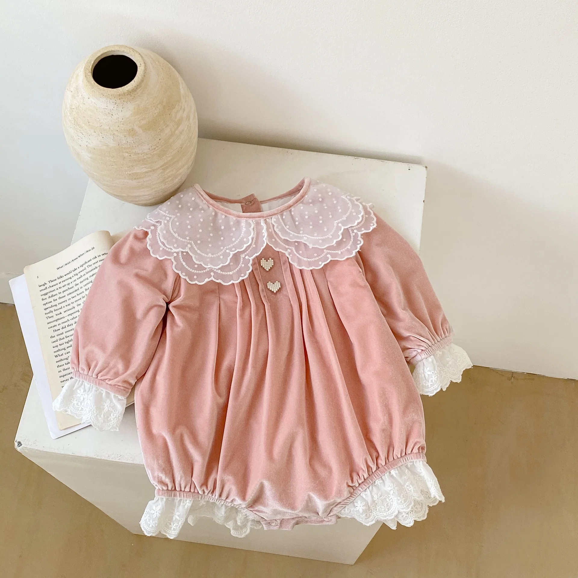Baby Girl Rompers Long Sleeve Romper Jumpsuits New Fashion Newborn Baby Girl Clothes Autumn Cute Girls Lace Jumpsuit
Baby Girl Rompers Long Sleeve Romper Jumpsuits New Fashion Newborn Baby Girl Clothes Autumn Cute Girls Lace Jumpsuit