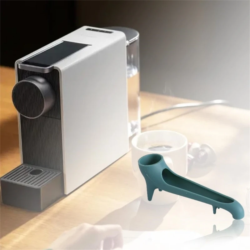 Coffee Machine Water Deflector Silicone Water Guide Wide Mouth Lightweight Easy Filling Water Deflector Easy Use
Coffee Machine Water Deflector Silicone Water Guide Wide Mouth Lightweight Easy Filling Water Deflector Easy Use