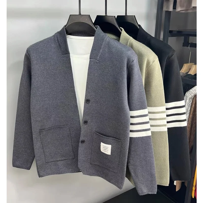 2022 Casual Simple Pure Color Sweater Coat Men High Quality Fashion Brand Sweater Trendy Knitwear Autumn Knitted Cardigan Men
2022 Casual Simple Pure Color Sweater Coat Men High Quality Fashion Brand Sweater Trendy Knitwear Autumn Knitted Cardigan Men