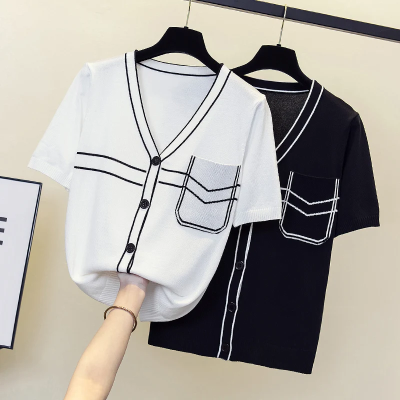 Женский трикотажный свитер в полоску, повседневный мягкий тонкий кардиган составного кроя с V-образным вырезом, в Корейском стиле, лето 2022
Женский трикотажный свитер в полоску, повседневный мягкий тонкий кардиган составного кроя с V-образным вырезом, в Корейском стиле, лето 2022