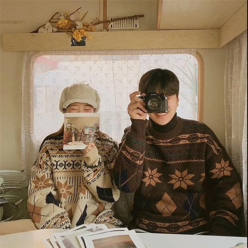 New Sweaters Women Pullover Loose Round Neck Knitting Sweater Vintage Jacquard Pattern Couple Sweater Oversized Streetwear Tops
New Sweaters Women Pullover Loose Round Neck Knitting Sweater Vintage Jacquard Pattern Couple Sweater Oversized Streetwear Tops
