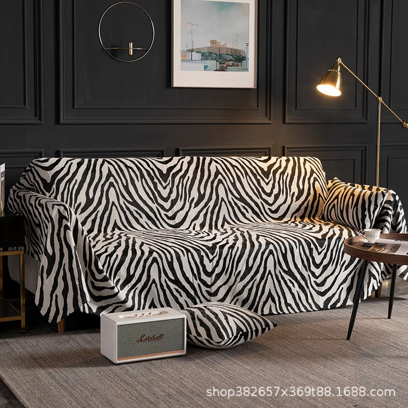 Sofa cover to cover the four seasons general anti-skid turnkey cover towel in northern Europe
Sofa cover to cover the four seasons general anti-skid turnkey cover towel in northern Europe