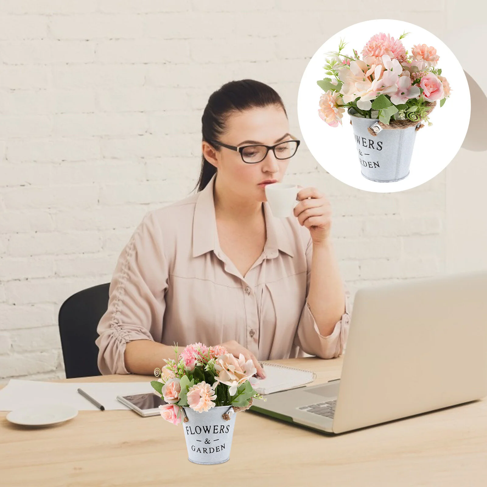 Small Potted Plants Artificial Flower Centerpieces Tables Flowers Outdoors Fake Bouquets Decors
Small Potted Plants Artificial Flower Centerpieces Tables Flowers Outdoors Fake Bouquets Decors