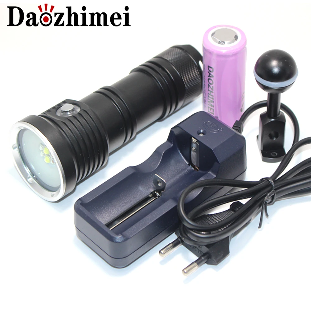 2000LM Underwater 50M LED Diving Tactical Flashlight XM-L2 White Light+XPE Red/Blue photography Video fill light 26650 Waterproo
2000LM Underwater 50M LED Diving Tactical Flashlight XM-L2 White Light+XPE Red/Blue photography Video fill light 26650 Waterproo