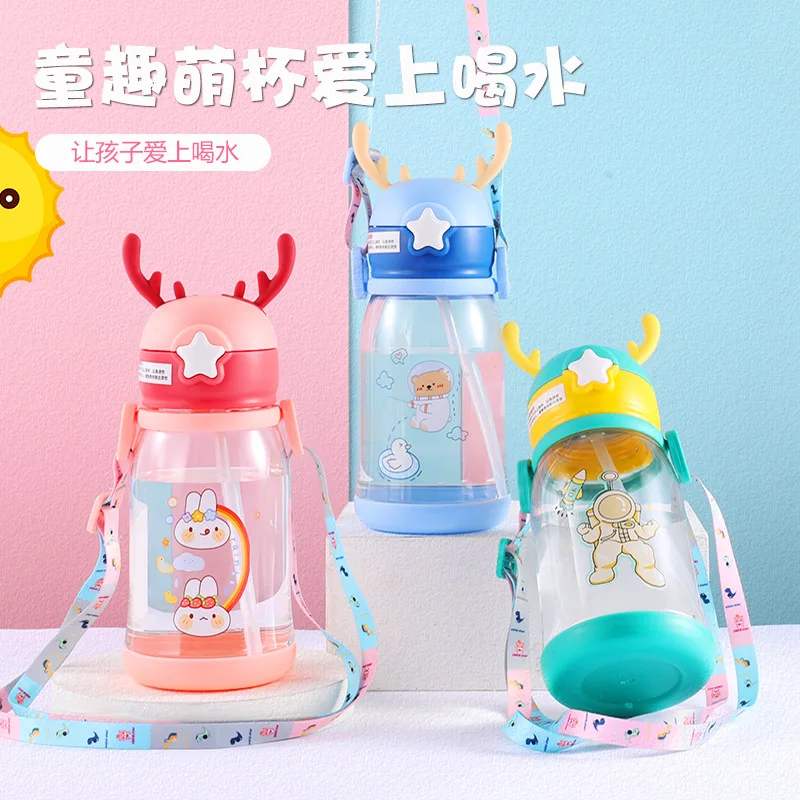 Large Capacity Cartoon Antlers Cup Cute Sport Outdoor Lanyard Water Bottle Plastic Cup Children's Straw Cup
Large Capacity Cartoon Antlers Cup Cute Sport Outdoor Lanyard Water Bottle Plastic Cup Children's Straw Cup