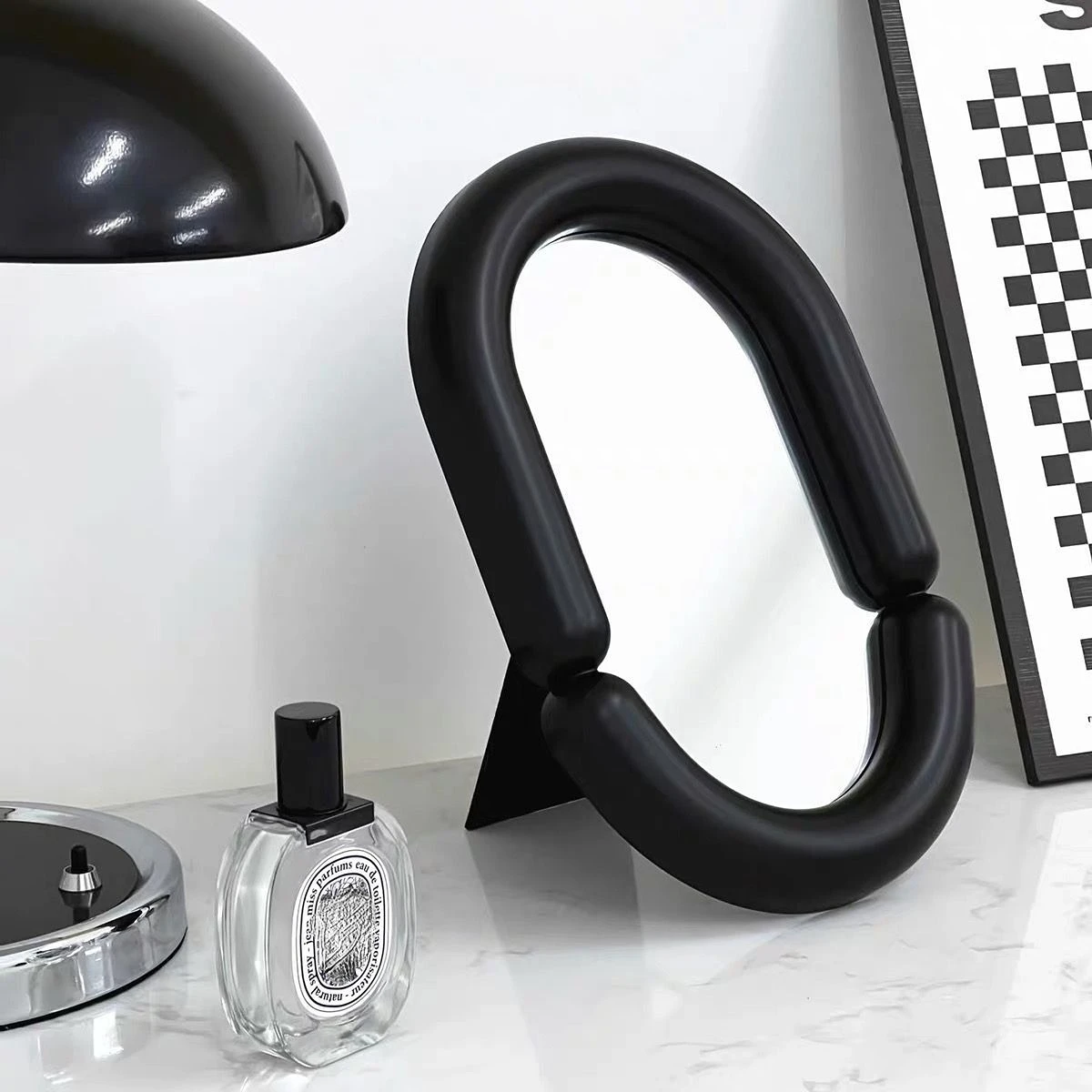 Plastic Oval Shaped Irregular Makeup Mirror Dressing Table Desktop Internet Celebrity Main Decorative Cosmetic Glass Selfie Prop
Plastic Oval Shaped Irregular Makeup Mirror Dressing Table Desktop Internet Celebrity Main Decorative Cosmetic Glass Selfie Prop