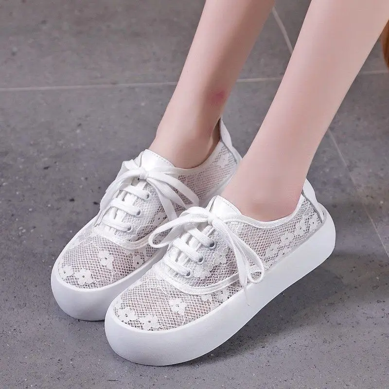 2022 Spring Summer Breathable Vulcanize Shoes Women Flats Platform Loafers White Shoes Woman Lace Flower Sneakers Women
2022 Spring Summer Breathable Vulcanize Shoes Women Flats Platform Loafers White Shoes Woman Lace Flower Sneakers Women