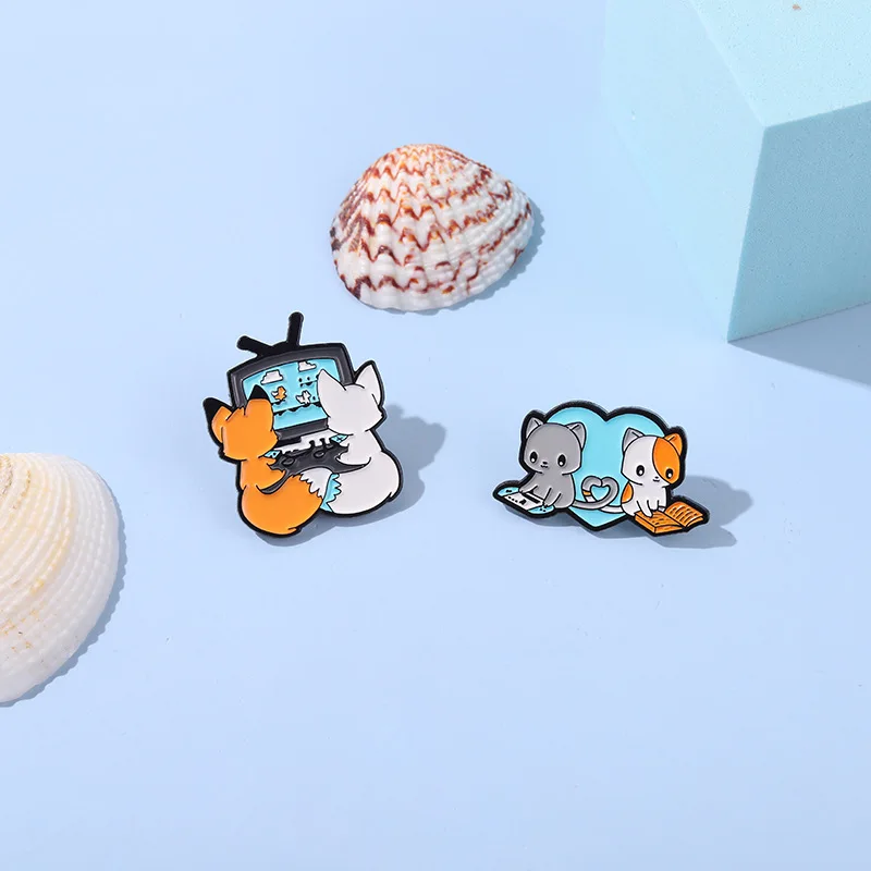 2PCS Cute cartoon fox reading book shape paint alloy brooch clothes accessories men and women couple badges cute enamel pin
2PCS Cute cartoon fox reading book shape paint alloy brooch clothes accessories men and women couple badges cute enamel pin