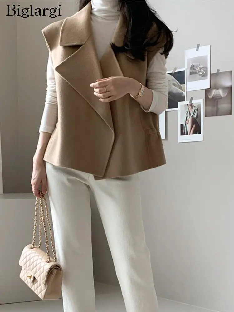 Осенний шерстяной жилет, пальто, Женский Повседневный укороченный жилет без рукавов в Корейском стиле, Модные свободные женские жилеты, пальто 2023
Осенний шерстяной жилет, пальто, Женский Повседневный укороченный жилет без рукавов в Корейском стиле, Модные свободные женские жилеты, пальто 2023