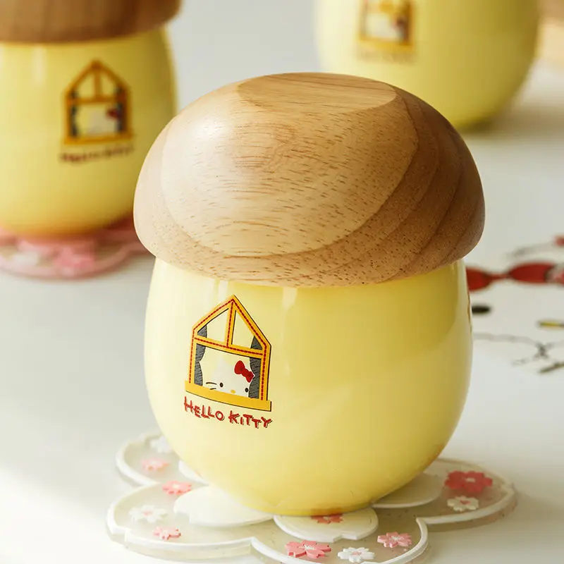 Kawaii Sanrio аксессуары кружка Hello Kitty милые красивые керамические креативные личные чашки для напитков для офиса с крышкой подарок для девочек
Kawaii Sanrio аксессуары кружка Hello Kitty милые красивые керамические креативные личные чашки для напитков для офиса с крышкой подарок для девочек