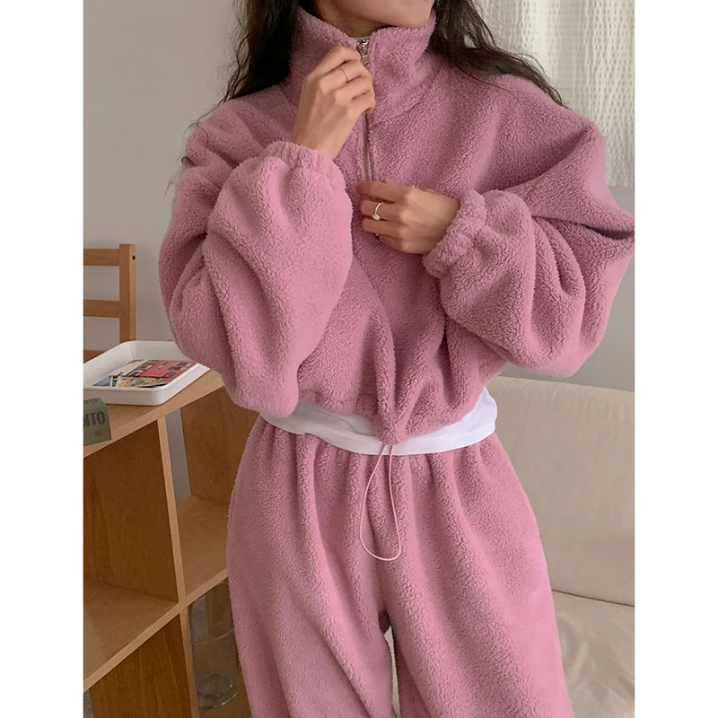 Clothland Women Elegant Fleece Sweatshirt Pants Suit Tracksuit Long Sleeve Short Style Pullover Sweatpants Two Piece Set TA287
Clothland Women Elegant Fleece Sweatshirt Pants Suit Tracksuit Long Sleeve Short Style Pullover Sweatpants Two Piece Set TA287