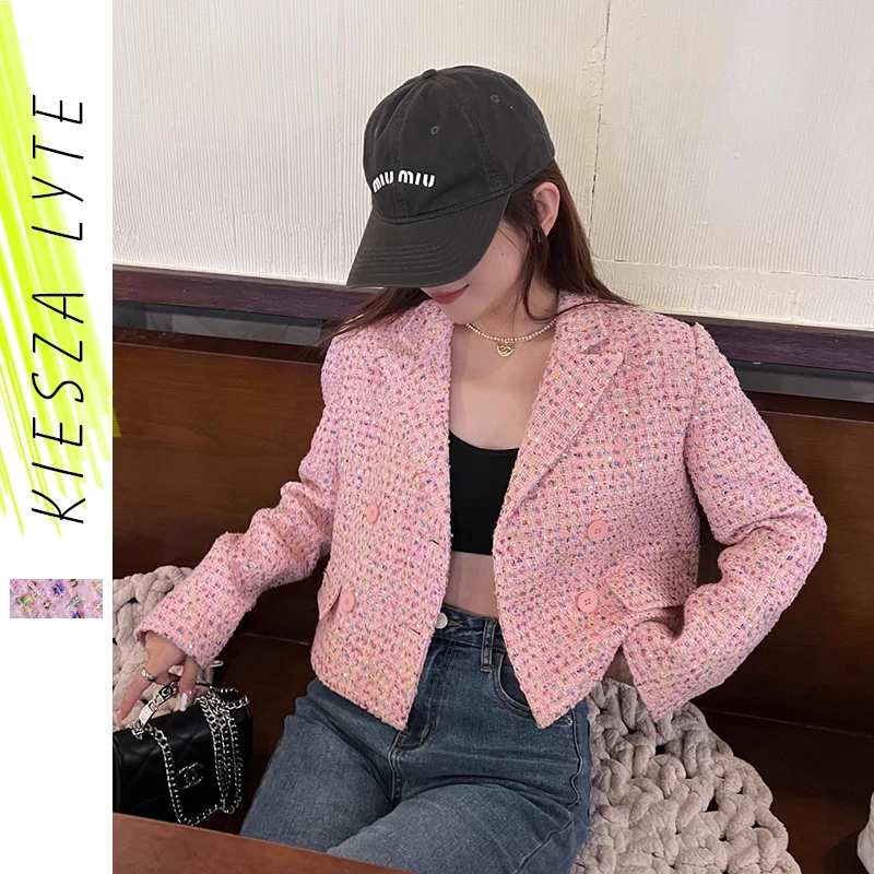 2022 Autumn New Pink Short Knitted Suit Blazer Vintage Double Breasted Chic Crop Suit Tops Outfit
2022 Autumn New Pink Short Knitted Suit Blazer Vintage Double Breasted Chic Crop Suit Tops Outfit