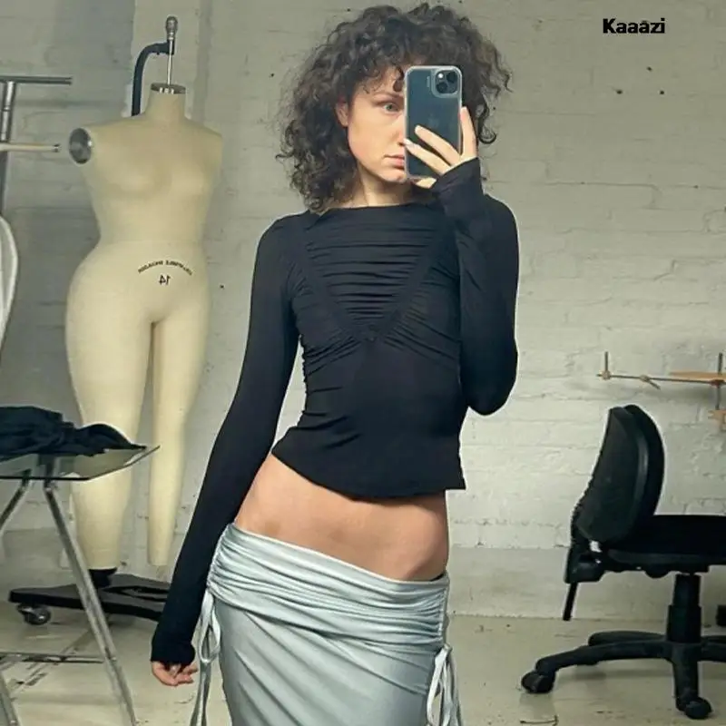KAAAZI 2023 Pullover Trend Long Sleeve Tee Slim O-neck Crop Top Pleated Solid T Shirt For Women Fashion Streetwear Spicy Girl
KAAAZI 2023 Pullover Trend Long Sleeve Tee Slim O-neck Crop Top Pleated Solid T Shirt For Women Fashion Streetwear Spicy Girl