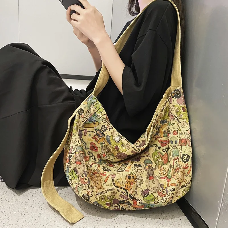 Fun Graffiti Teenager Canvas Sling Shoulder Bag Environmentally Friendly And Washable Fabric Cloth Soft Crossbody Pouch Bag 2023
Fun Graffiti Teenager Canvas Sling Shoulder Bag Environmentally Friendly And Washable Fabric Cloth Soft Crossbody Pouch Bag 2023