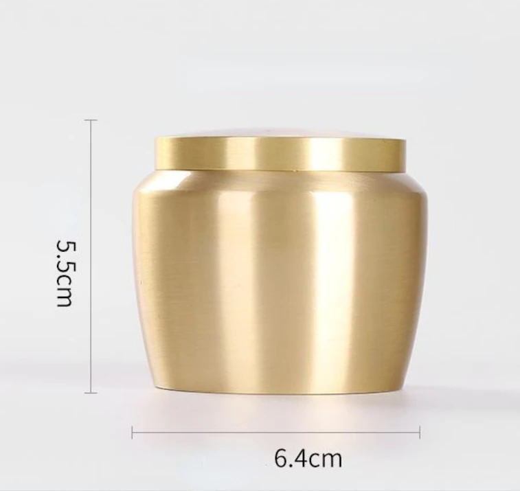 Мини-банка для ладана из меди
Мини-банка для ладана из меди