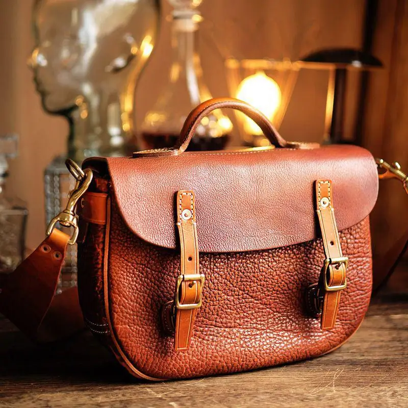 High Quality Cow Neck Pattern Handbag Heavy Duty Thickened Cow Leather American Retro One Shoulder Crossbody Messenger Bag Women
High Quality Cow Neck Pattern Handbag Heavy Duty Thickened Cow Leather American Retro One Shoulder Crossbody Messenger Bag Women