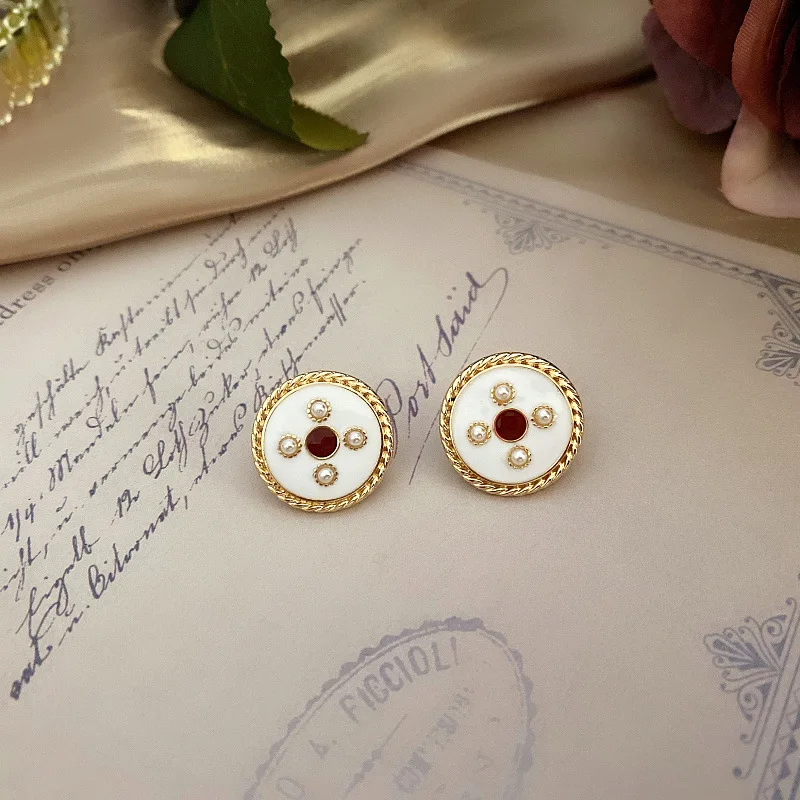 Vintage Red Green Water Drop Earrings For Women Piercing Ear Jewelry Korean Female Hanging Earring Lovely Giftd New 2023
Vintage Red Green Water Drop Earrings For Women Piercing Ear Jewelry Korean Female Hanging Earring Lovely Giftd New 2023