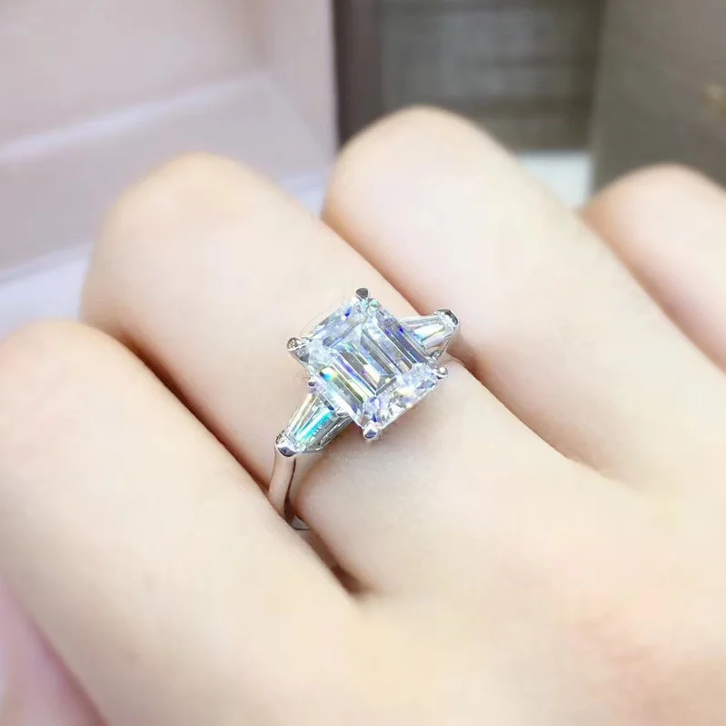 Copy New Princess Square White Simulationmoissanite Diamond Stone Rectangular Opening Ring Women's Versatile Fashion Ring Envio
Copy New Princess Square White Simulationmoissanite Diamond Stone Rectangular Opening Ring Women's Versatile Fashion Ring Envio