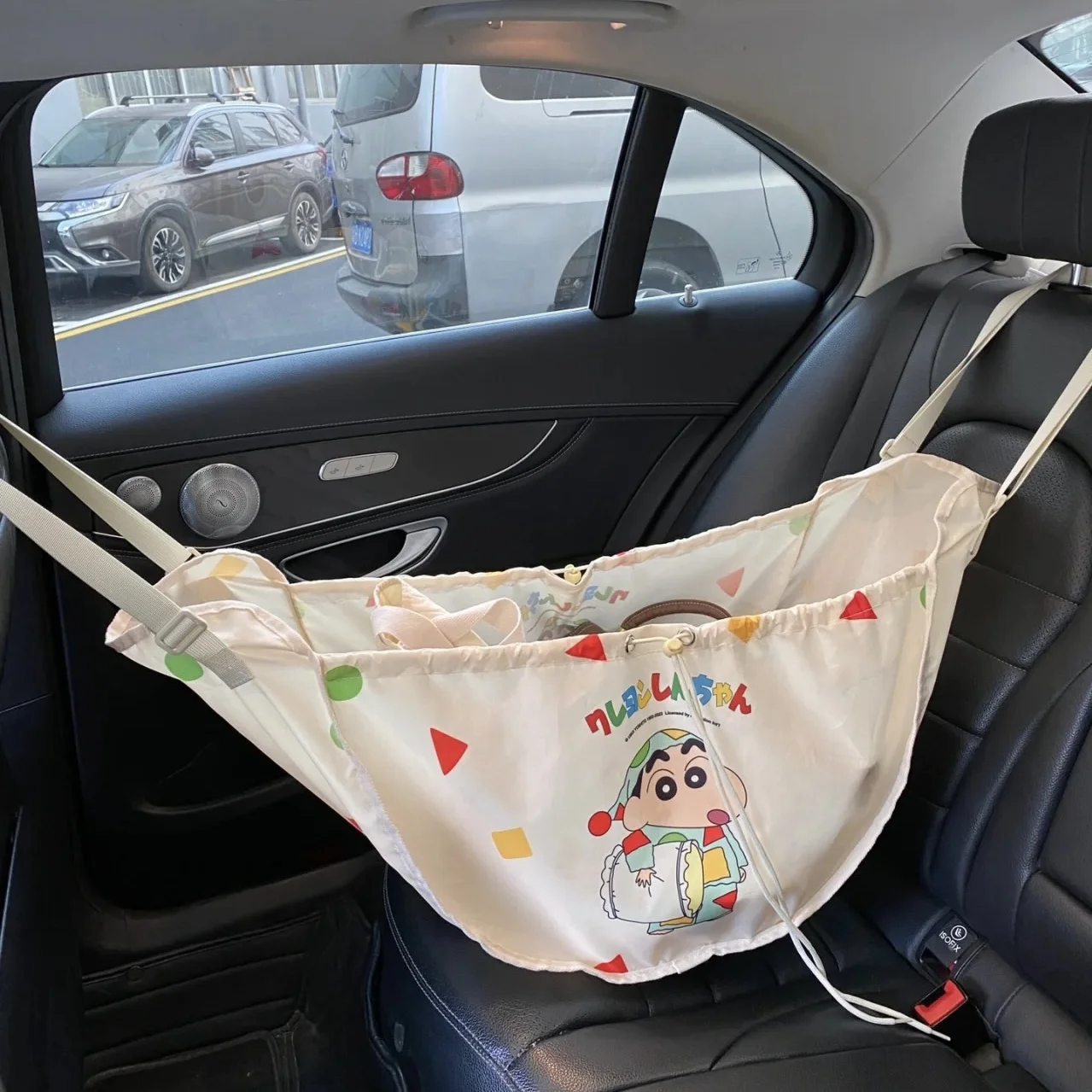 Crayon Shin-chan Kawaii Car Seat Back Storage Bag Multi-function Folding Storage Bag Rear Hanging Practical Storage Bag
Crayon Shin-chan Kawaii Car Seat Back Storage Bag Multi-function Folding Storage Bag Rear Hanging Practical Storage Bag