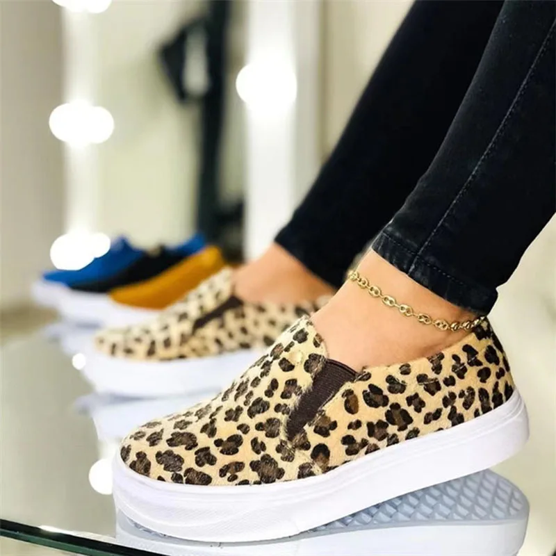 Women Platform Sneakers 2022 Spring Leopard Print Casual Flats Shoes Slip-on Loafers Female Lightweight Sports Shoes Size 36-43 
Women Platform Sneakers 2022 Spring Leopard Print Casual Flats Shoes Slip-on Loafers Female Lightweight Sports Shoes Size 36-43
