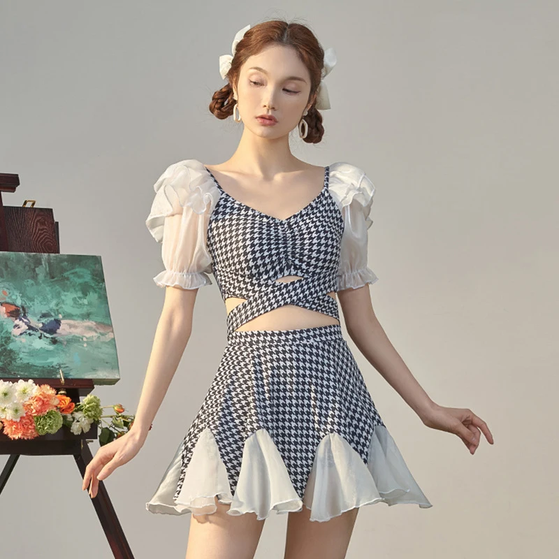 Bikini Swimsuit Women Set Elegant New Korean Girls Padded Monokini Swimwear Summer Vacation Two Pieces Sexy Bikini Vintage New
Bikini Swimsuit Women Set Elegant New Korean Girls Padded Monokini Swimwear Summer Vacation Two Pieces Sexy Bikini Vintage New
