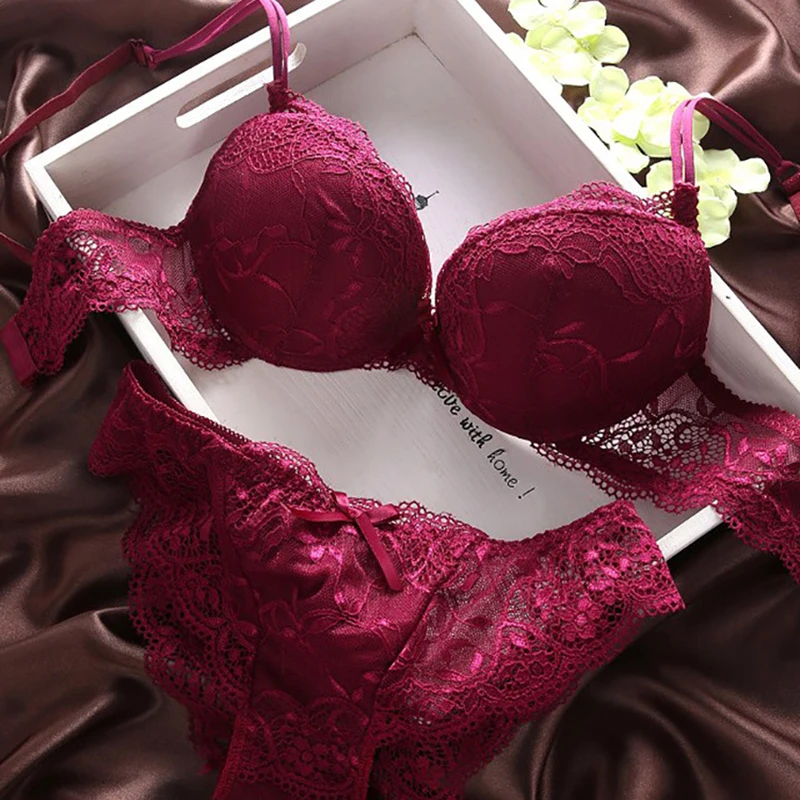 European Style Sexy Bra Set Women Cotton Underwear Sexy Lace Panties Female Push Up Brassiere Fashion Solid Color Lingerie Set
European Style Sexy Bra Set Women Cotton Underwear Sexy Lace Panties Female Push Up Brassiere Fashion Solid Color Lingerie Set