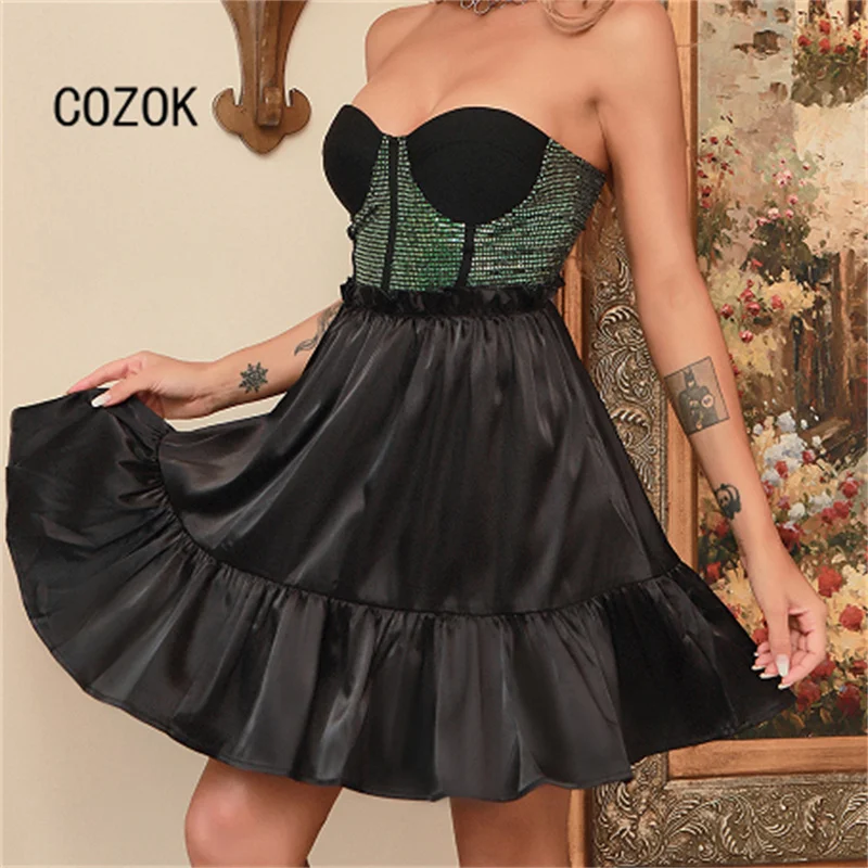 Elegant Draped Lace Sexy V Neck Off Shoulder Cutout Open Back Summer Mini Party Dress
Elegant Draped Lace Sexy V Neck Off Shoulder Cutout Open Back Summer Mini Party Dress