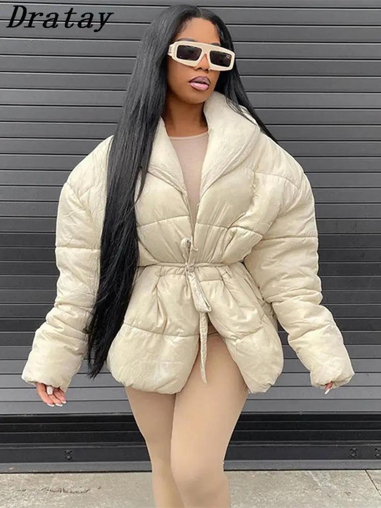 Dratay Fall White Puffer Jackets For Women Fashion 2022 Bandage Long Sleeve Bubble Winter Coats Ladies Loose Winter Jackets
Dratay Fall White Puffer Jackets For Women Fashion 2022 Bandage Long Sleeve Bubble Winter Coats Ladies Loose Winter Jackets