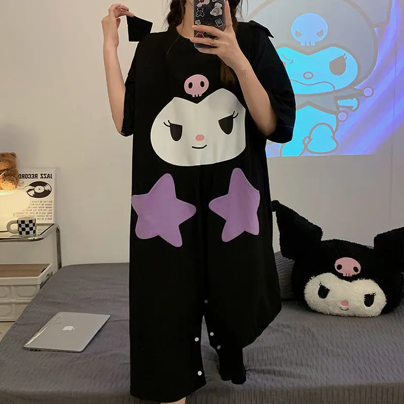 Kawaii Sanriod аниме хобби Kuromi Слитная Пижама женская летняя с коротким рукавом хлопковое тонкое цельное платье для домашней одежды
Kawaii Sanriod аниме хобби Kuromi Слитная Пижама женская летняя с коротким рукавом хлопковое тонкое цельное платье для домашней одежды