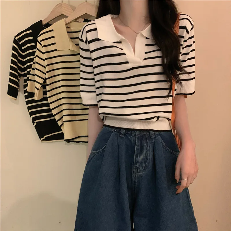 Korean Harajuku BF Classic Cropped Striped T-shirts Women Short Sleeve Knitted Tops Turn-down Collar Casual Tees Summer 2022
Korean Harajuku BF Classic Cropped Striped T-shirts Women Short Sleeve Knitted Tops Turn-down Collar Casual Tees Summer 2022