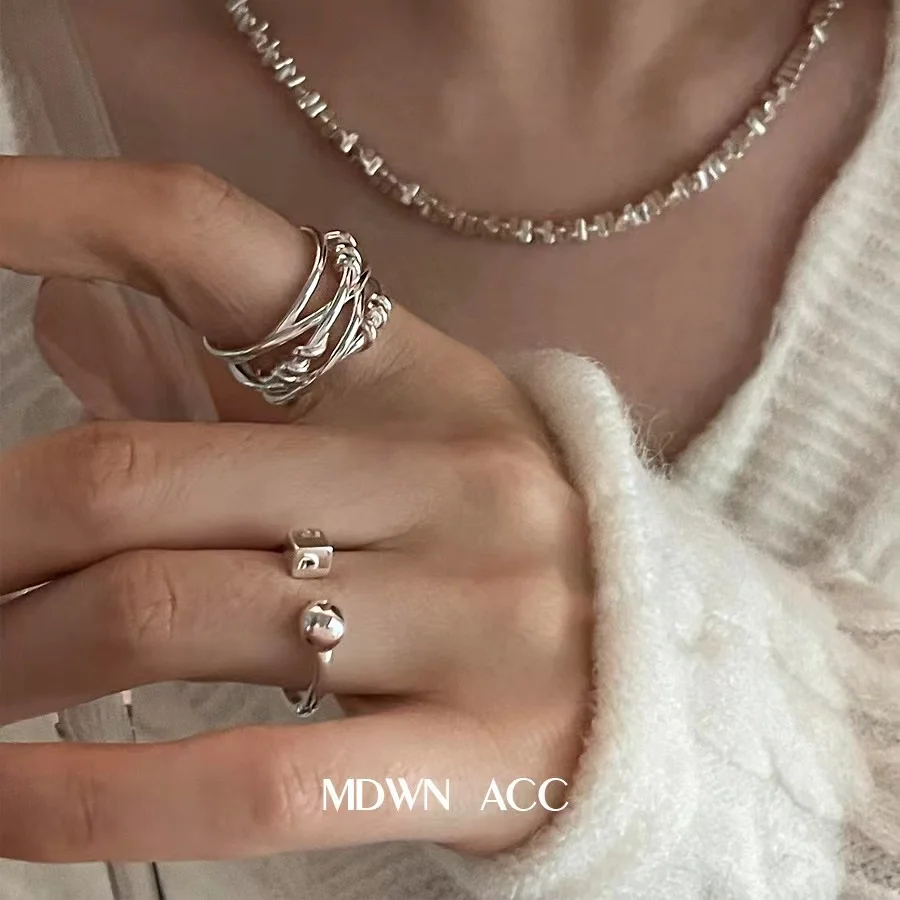 2023 Geometric minimalist design feels cold, personalized, fashionable and trendy INS ring
2023 Geometric minimalist design feels cold, personalized, fashionable and trendy INS ring