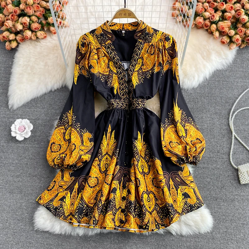 2022 Spring New Light Luxury High-end Retro Printed V-neck Bubble Sleeve Long Sleeve Waist Closing Slim A-line Dress
2022 Spring New Light Luxury High-end Retro Printed V-neck Bubble Sleeve Long Sleeve Waist Closing Slim A-line Dress