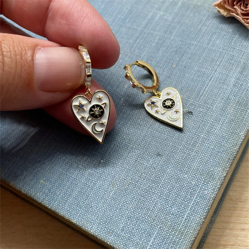 Sweet Romantic Sun Planet Moon Star Drop Earrings Charm Fashion Women Peach Heart Drop Earrings Engagement Party Gift Jewelry
Sweet Romantic Sun Planet Moon Star Drop Earrings Charm Fashion Women Peach Heart Drop Earrings Engagement Party Gift Jewelry