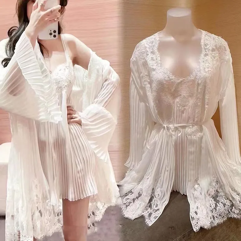 Light Luxury Socialite French Unique Super Fairy Heavy Industry Temperament Comfortable Suspender Nightdress Home Clothes
Light Luxury Socialite French Unique Super Fairy Heavy Industry Temperament Comfortable Suspender Nightdress Home Clothes