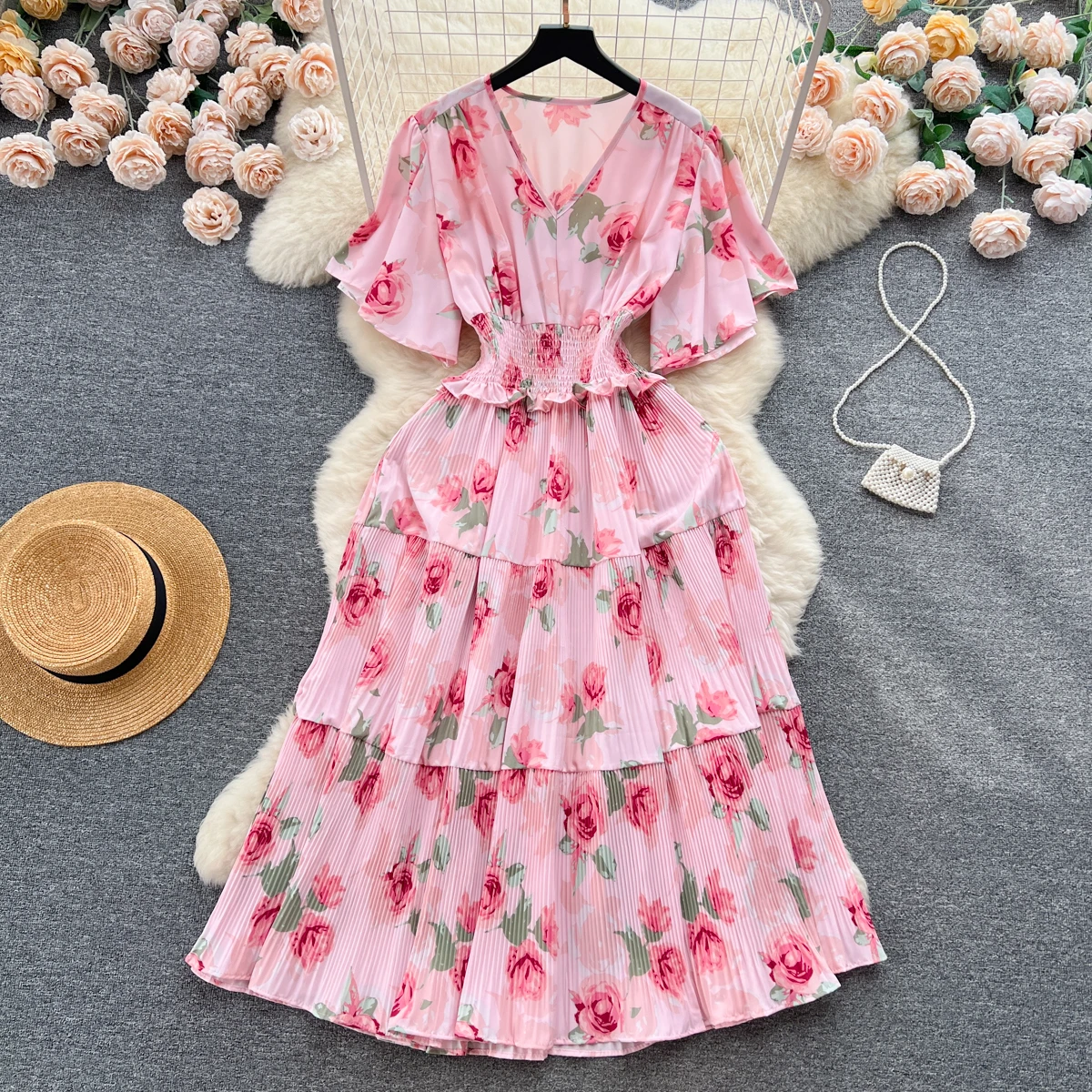 Женское платье-миди с цветочным принтом, V-образным вырезом и Расклешенным рукавом
Женское платье-миди с цветочным принтом, V-образным вырезом и Расклешенным рукавом