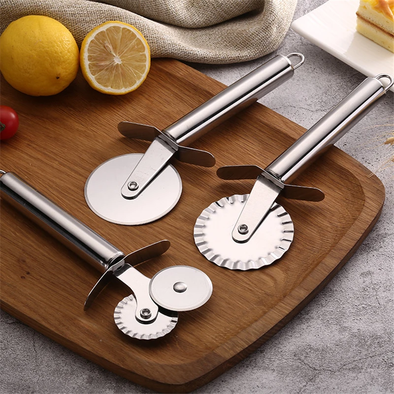 Stainless Steel Pizza Knife Single Wheel Hob Cake Slicer Kitchen Baking Accessories Home Double Wheel Pizza Knife Cake Spatula
Stainless Steel Pizza Knife Single Wheel Hob Cake Slicer Kitchen Baking Accessories Home Double Wheel Pizza Knife Cake Spatula