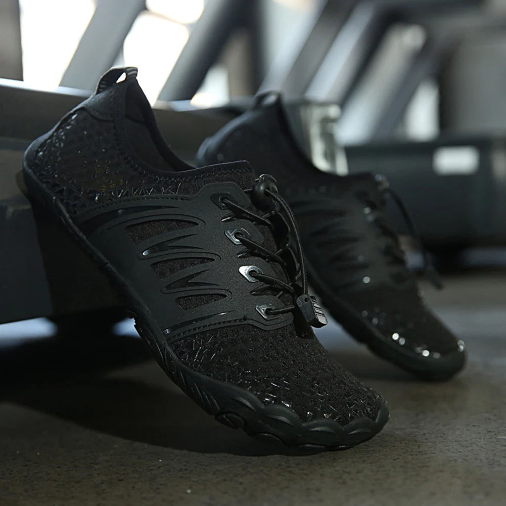 Indoor Athletic Shoes Men Women Lightweight Sneakers Non Slip Elastic Band Soft Sole for Workout Trainers Fitness Footwear
Indoor Athletic Shoes Men Women Lightweight Sneakers Non Slip Elastic Band Soft Sole for Workout Trainers Fitness Footwear