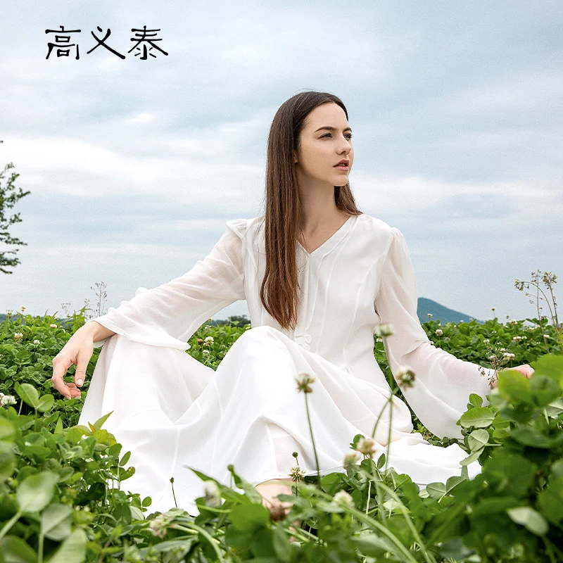 White V-neck Georgette Silk Flared Long Sleeves Dresses Women Half Revealed Back Heavy Layered Georgette Silk Twill Dress AY169 
White V-neck Georgette Silk Flared Long Sleeves Dresses Women Half Revealed Back Heavy Layered Georgette Silk Twill Dress AY169